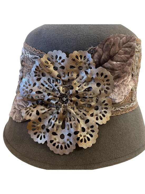 Louise Green Womens Wool Cloche Hat With Metallic Floral Lace Detail Deadstock main image 5